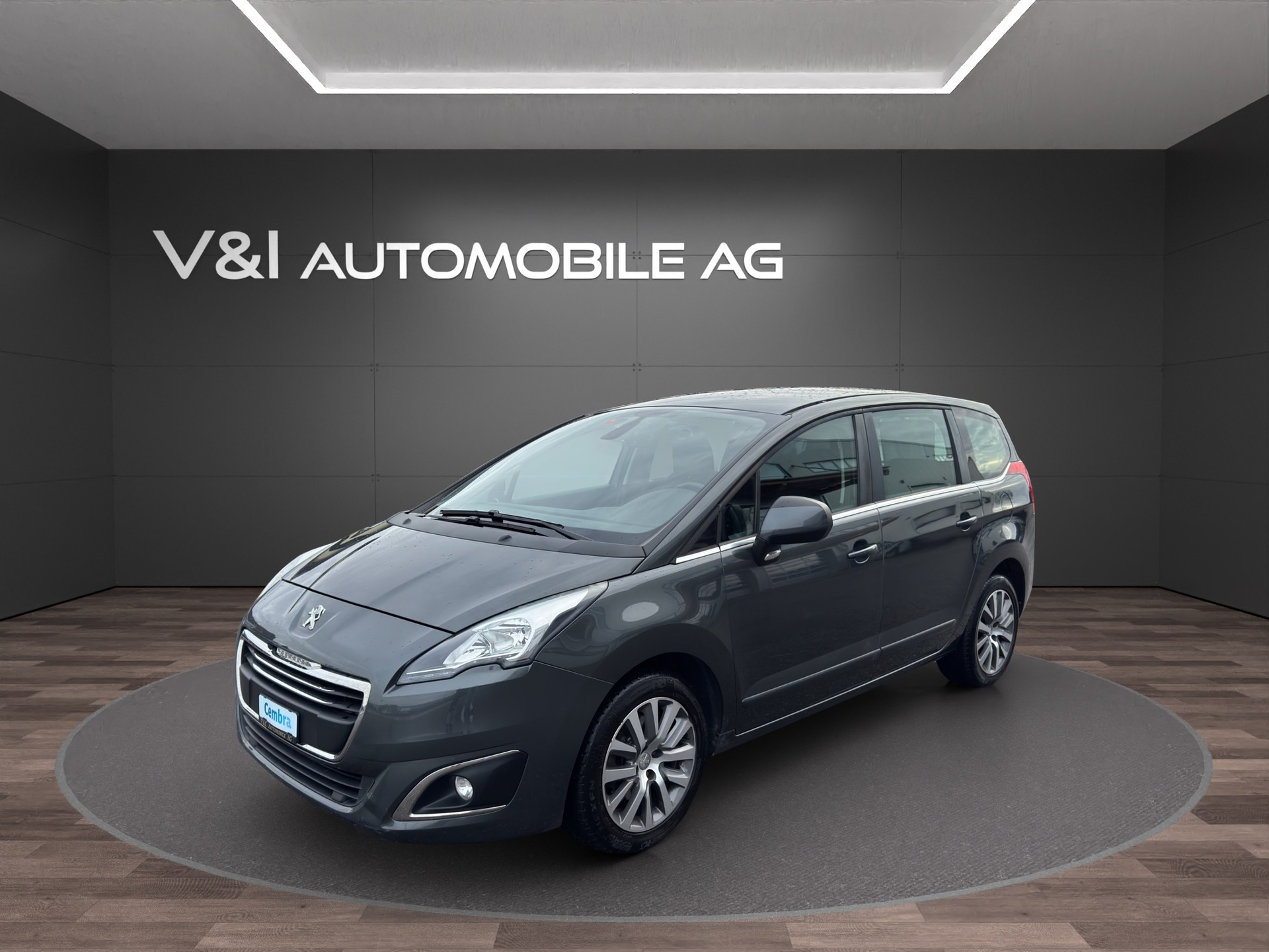 PEUGEOT 5008 1.6 16V T Active Tiptronic-image-0