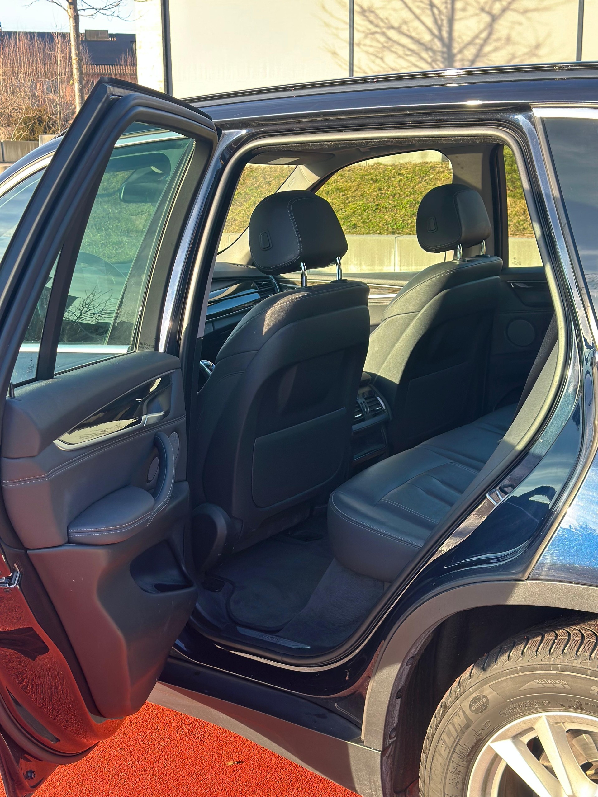 BMW X5 xDrive 35i Steptronic-image-10