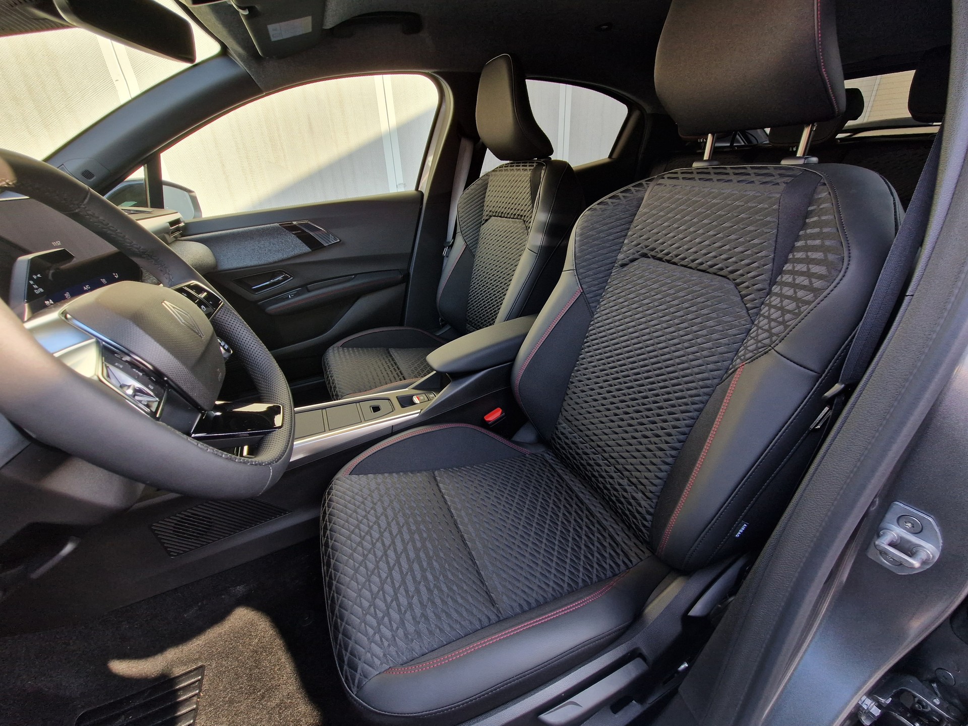 RENAULT Clio 1.8 E-Tech techno-image-7
