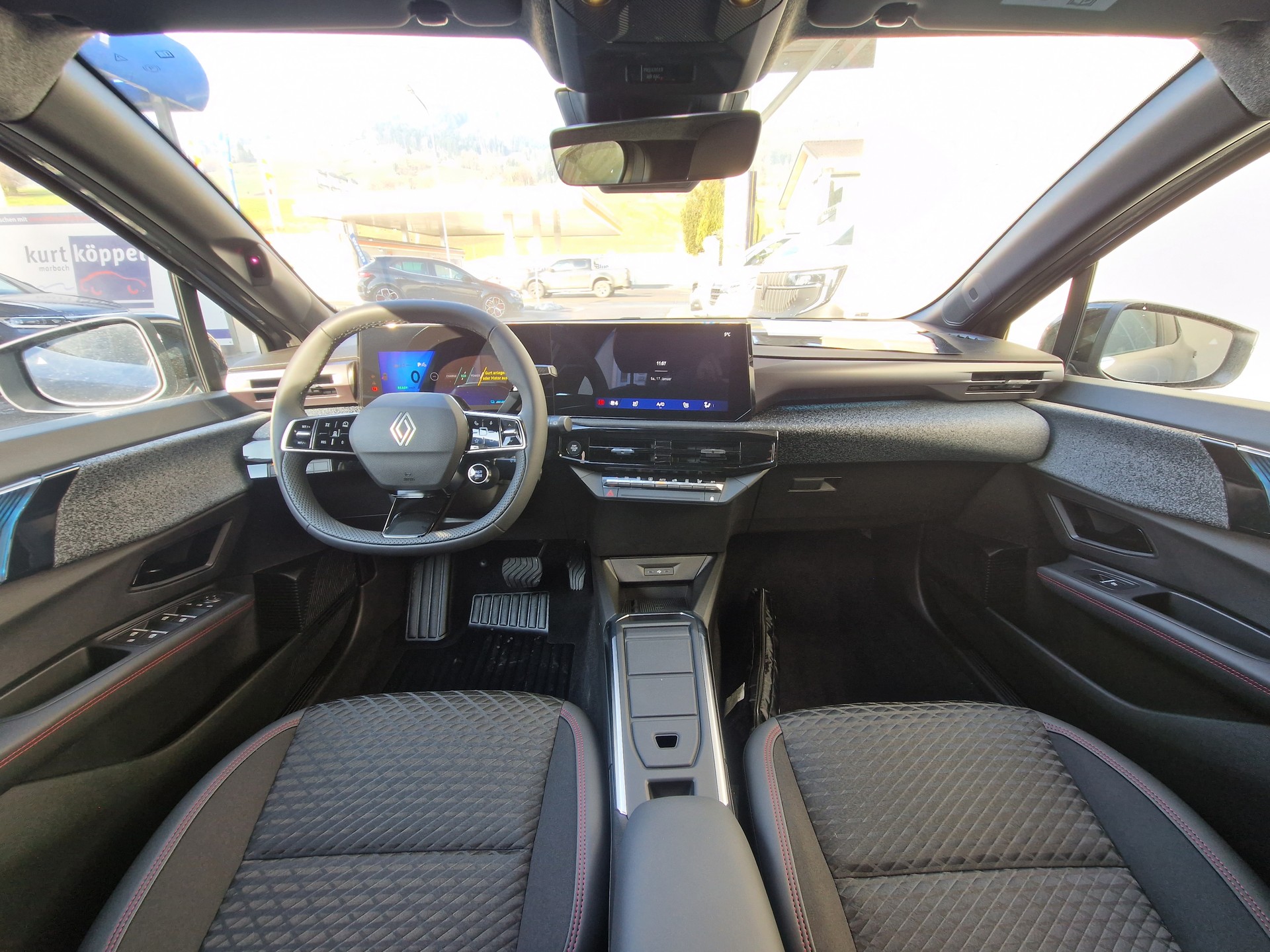 RENAULT Clio 1.8 E-Tech techno-image-6