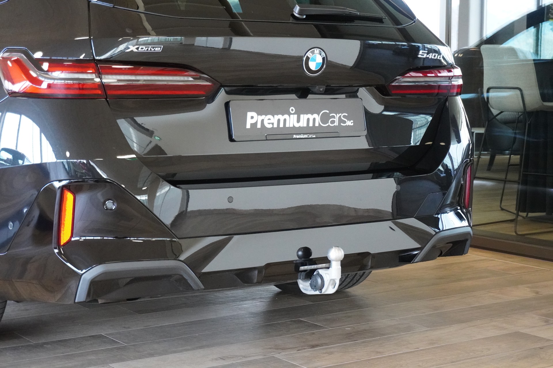 BMW 540d xDrive 48V Touring M Sport Pro Steptronic-image-14