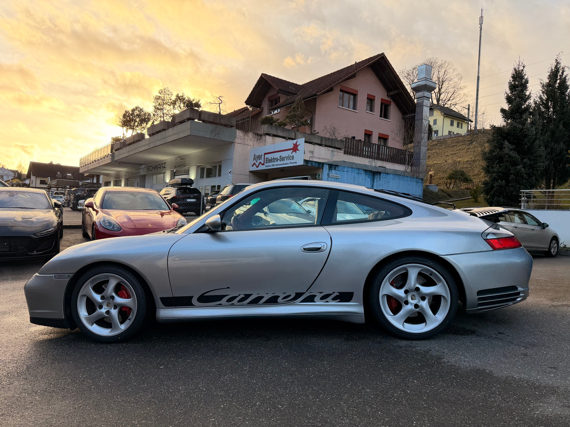 PORSCHE 911 Carrera 4 S-image-5