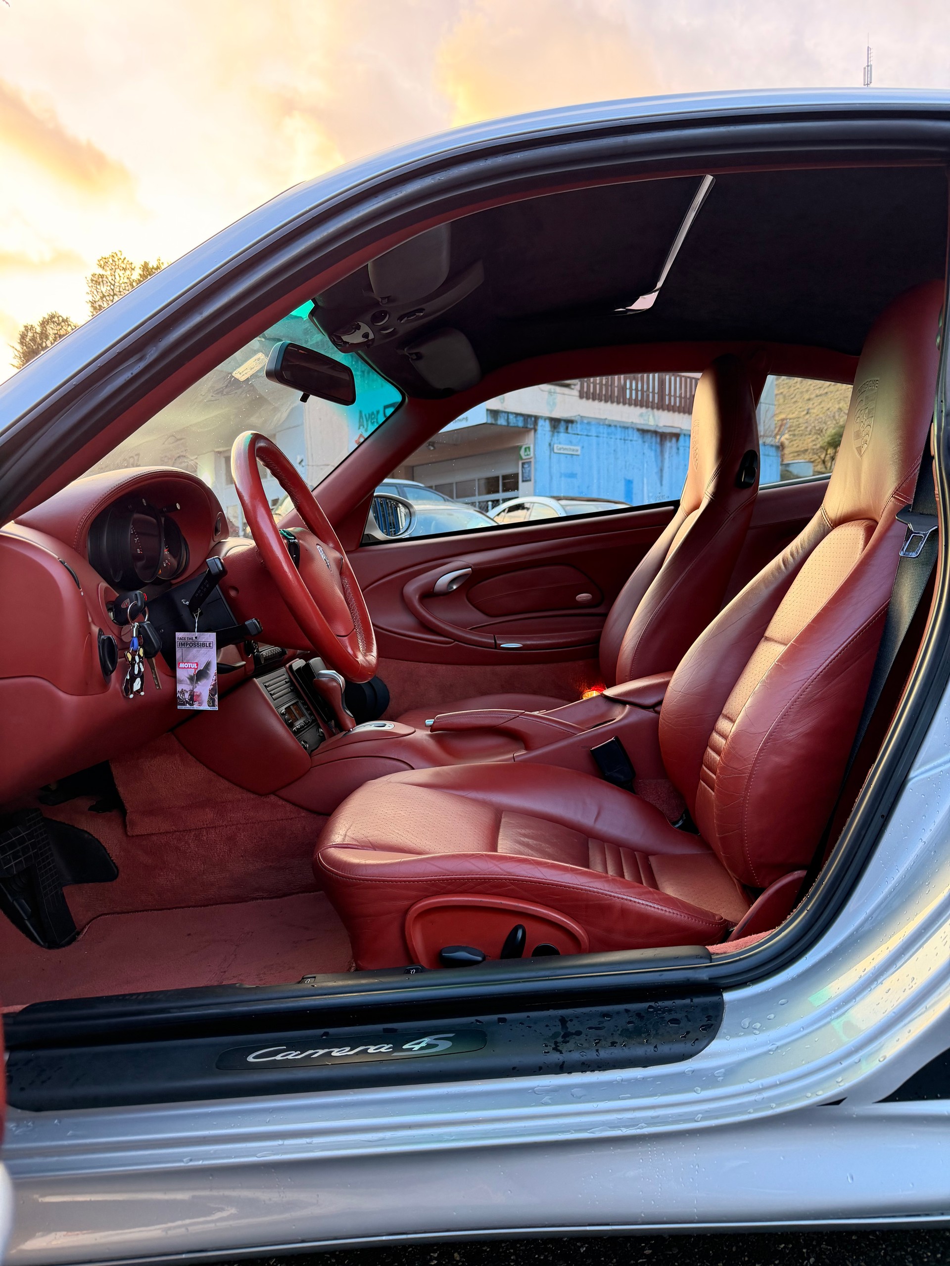 PORSCHE 911 Carrera 4 S-image-7