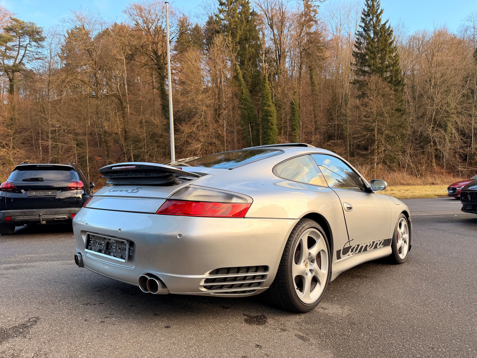 PORSCHE 911 Carrera 4 S-image-3