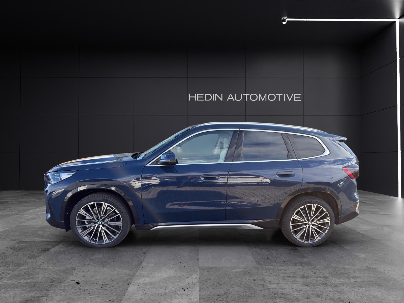 BMW X1 23i xDrive-image-2