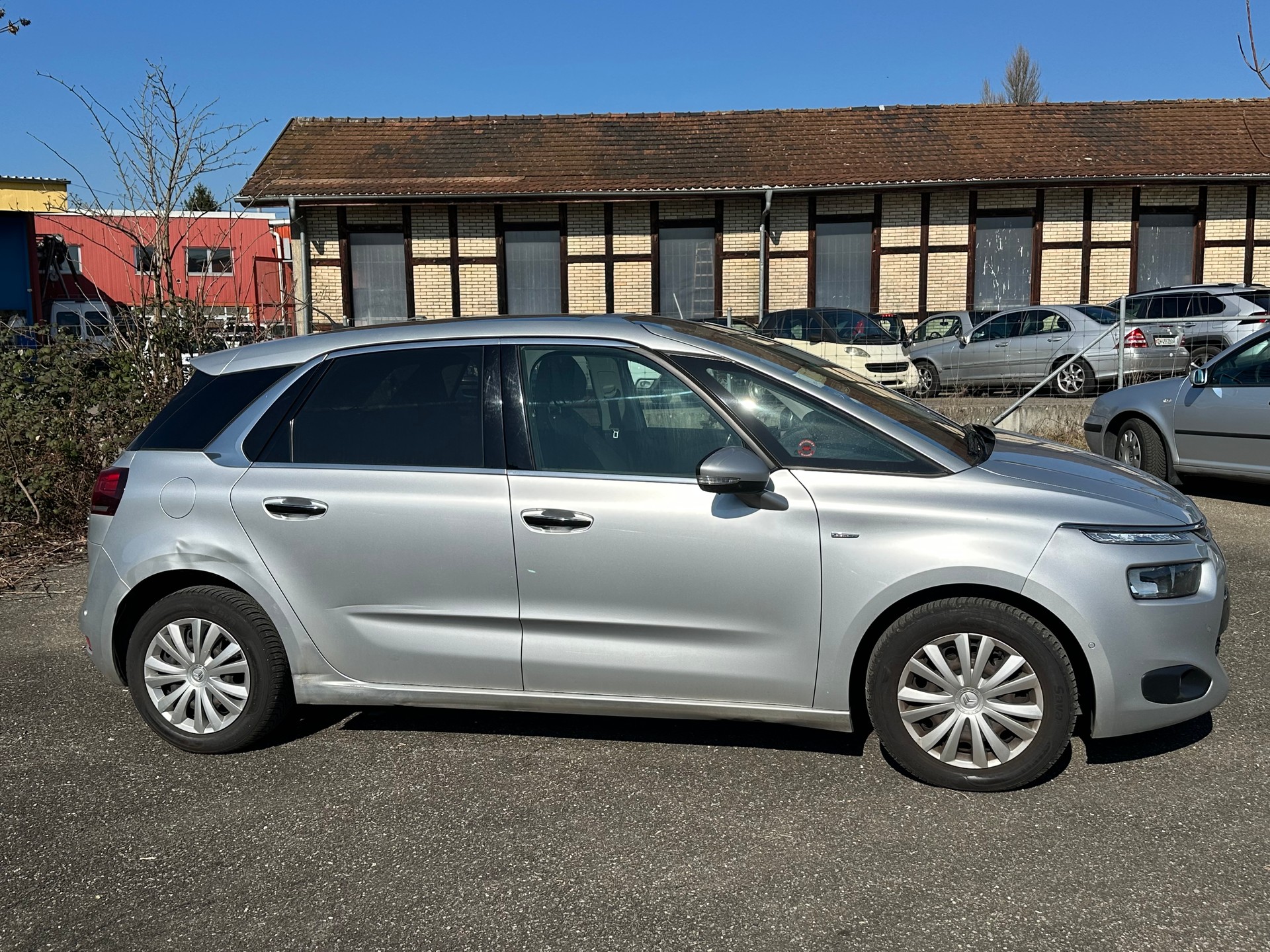 CITROEN C4 Picasso 1.6 e-HDi Exclusive ETG6-image-3