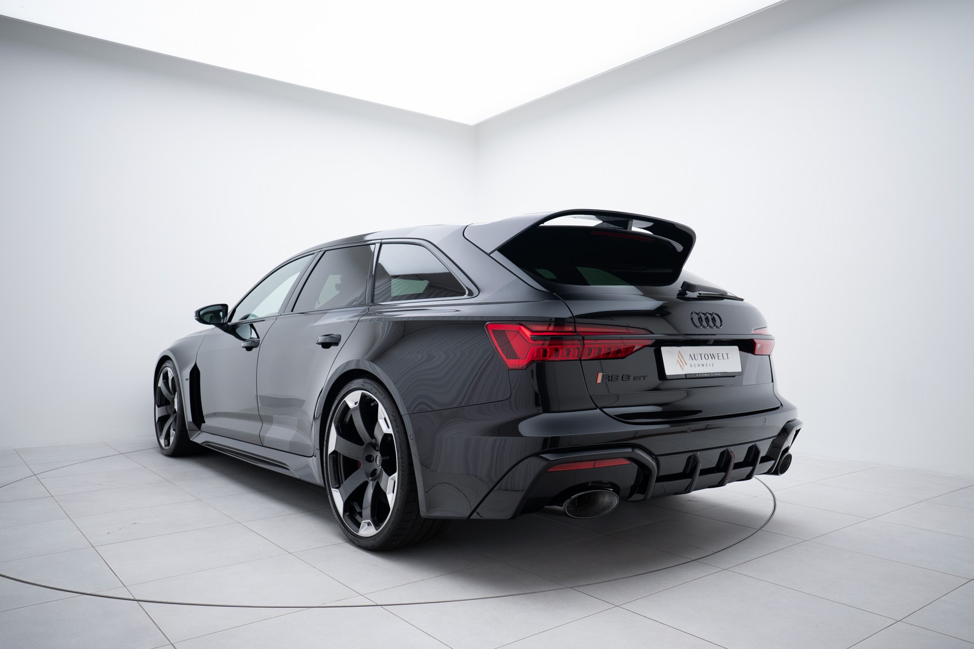 AUDI RS6 GT / 1 of 660-image-1