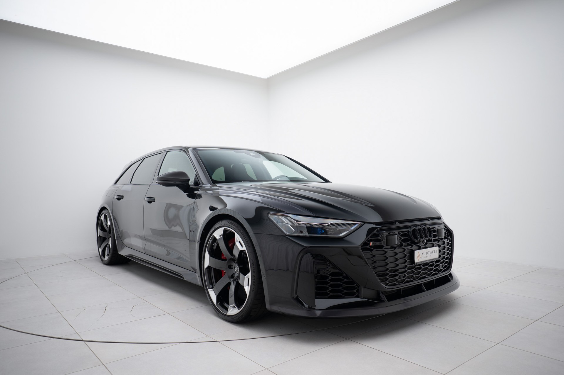 AUDI RS6 GT / 1 of 660-image-0