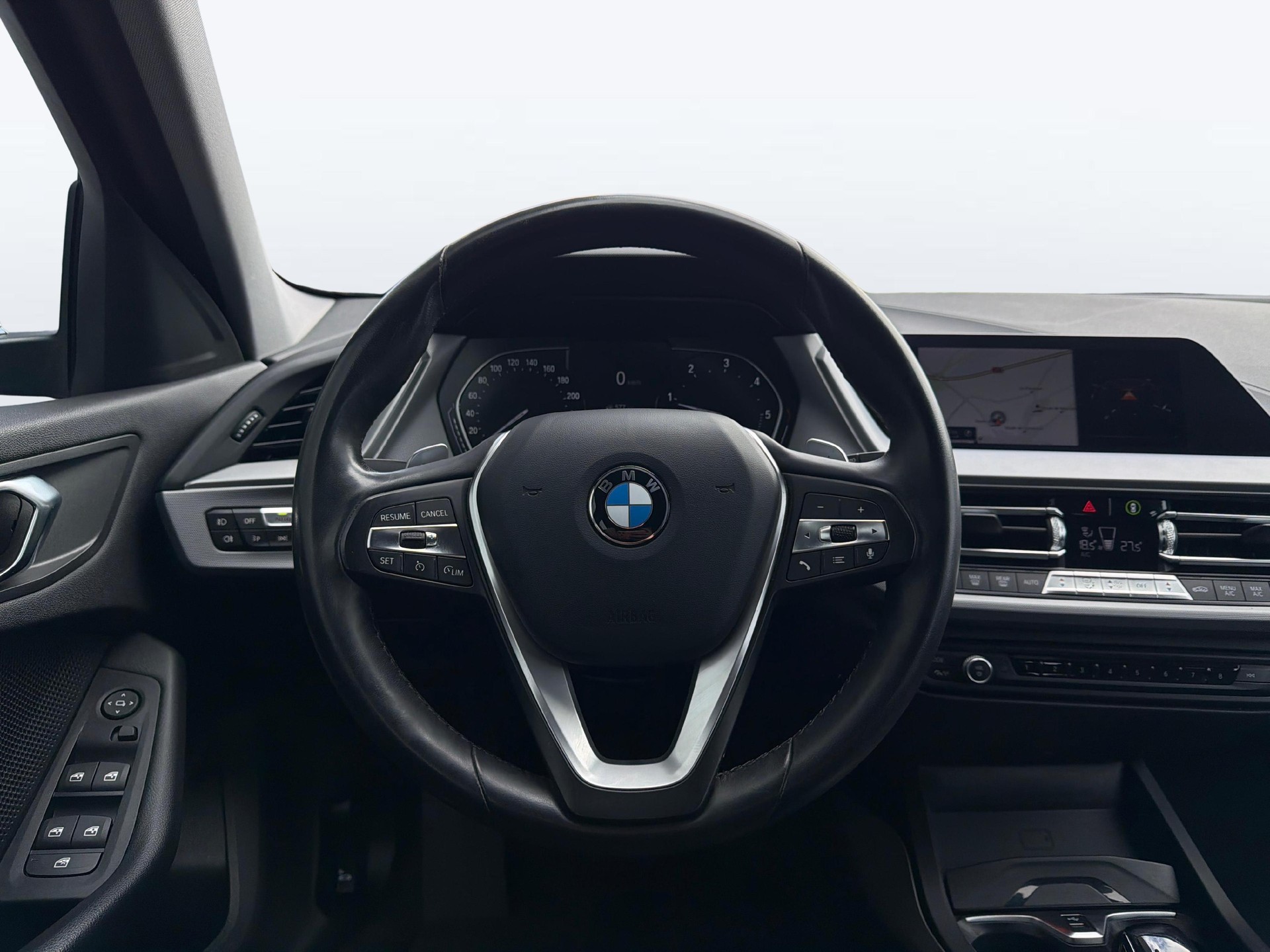 BMW 118d Boîte Automatique (CH)-image-11