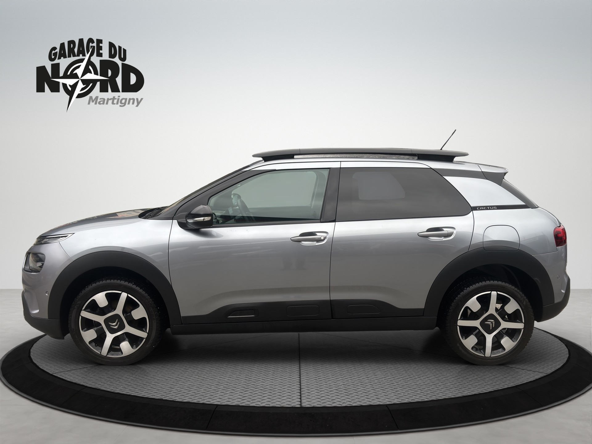 CITROEN C4 Cactus 1.2 Pure Tech Shine EAT6-image-2