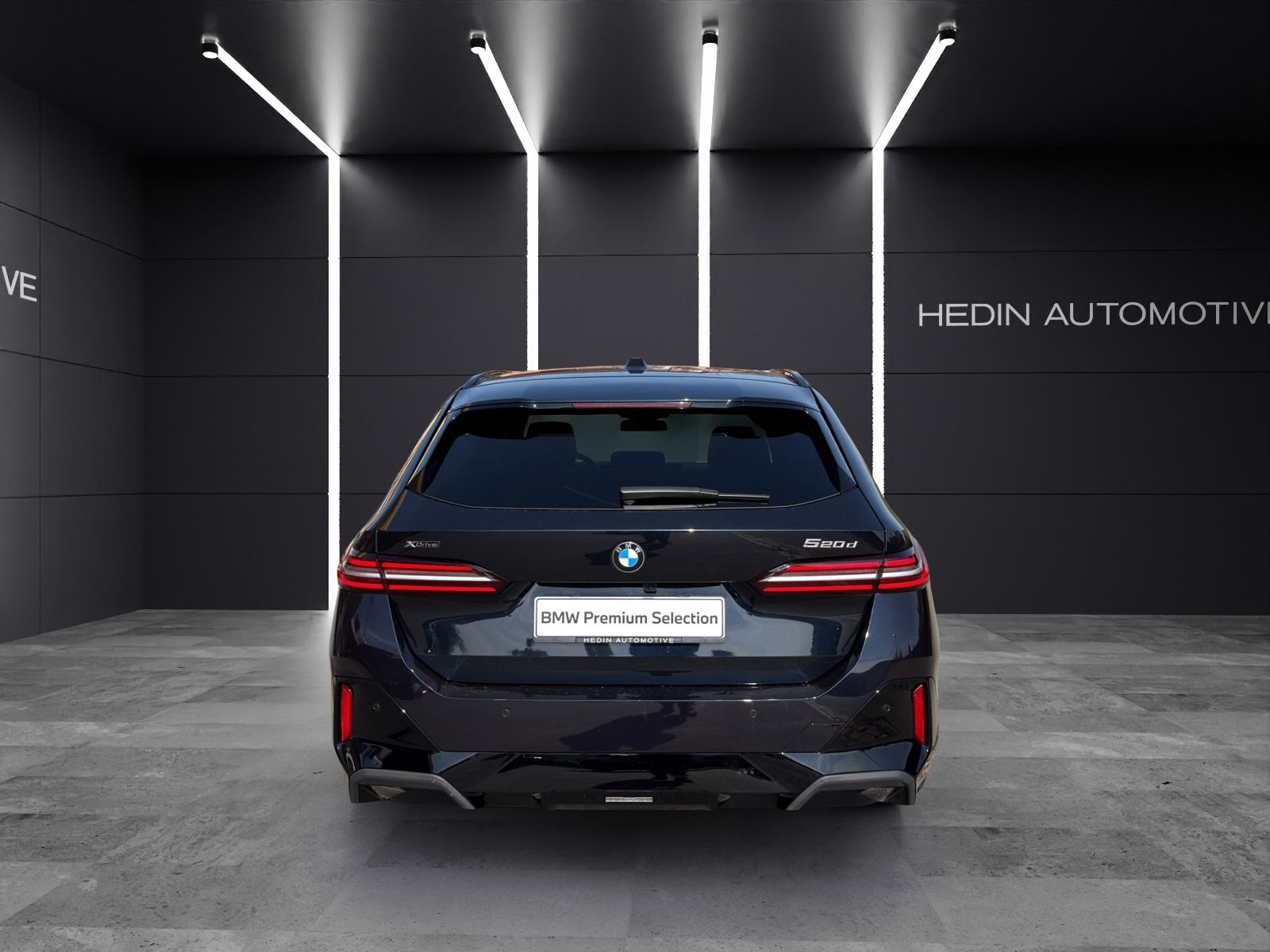 BMW 520d xDrive Touring-image-8