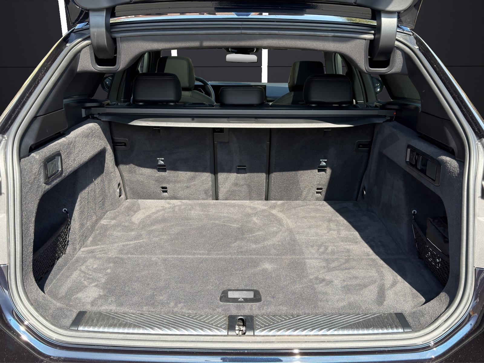 BMW 520d xDrive Touring-image-9