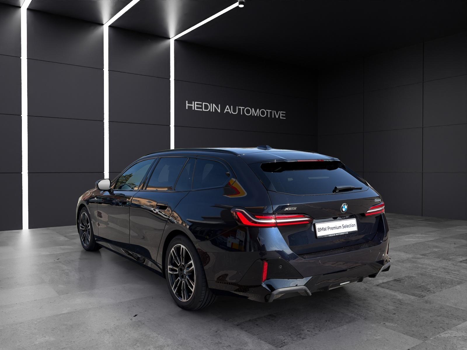 BMW 520d xDrive Touring-image-2