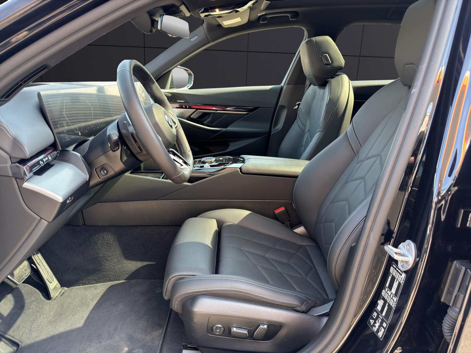 BMW 520d xDrive Touring-image-1