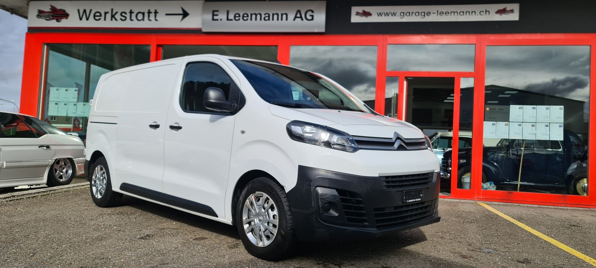CITROEN Jumpy 1.6 BlueHDi 95 M Attraction-image-2