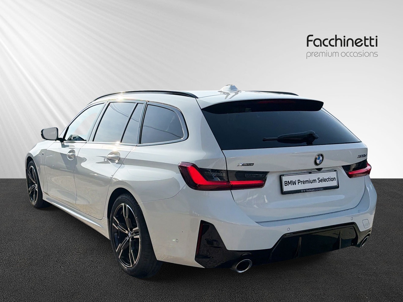 BMW 320d xDrive 48V Touring Steptronic M Sport-image-2