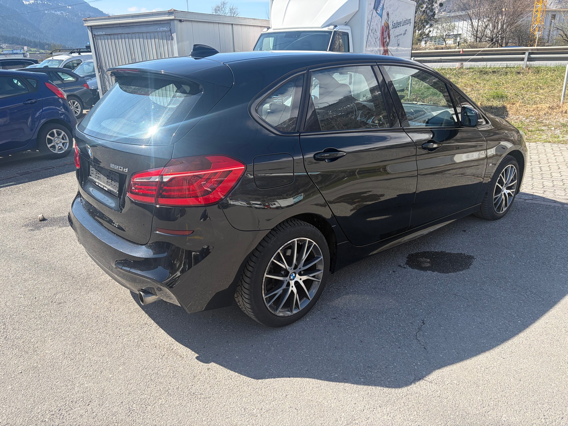 BMW 220d xDrive Active Tourer M Sport Steptronic-image-11