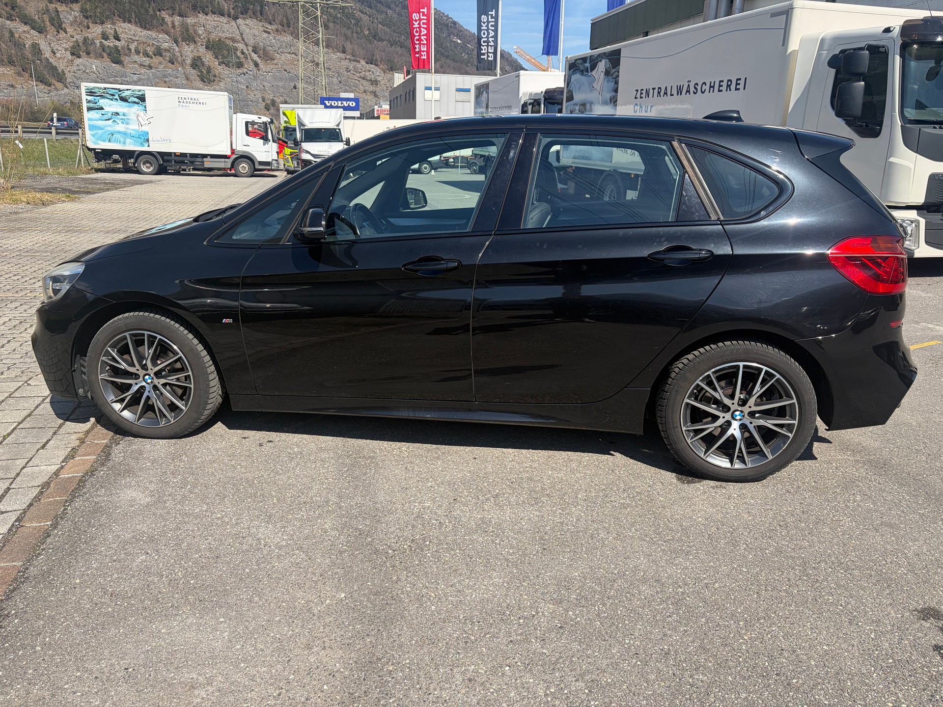 BMW 220d xDrive Active Tourer M Sport Steptronic-image-8