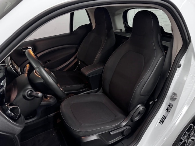 SMART fortwo citypassion 90 HP twinmatic-image-13