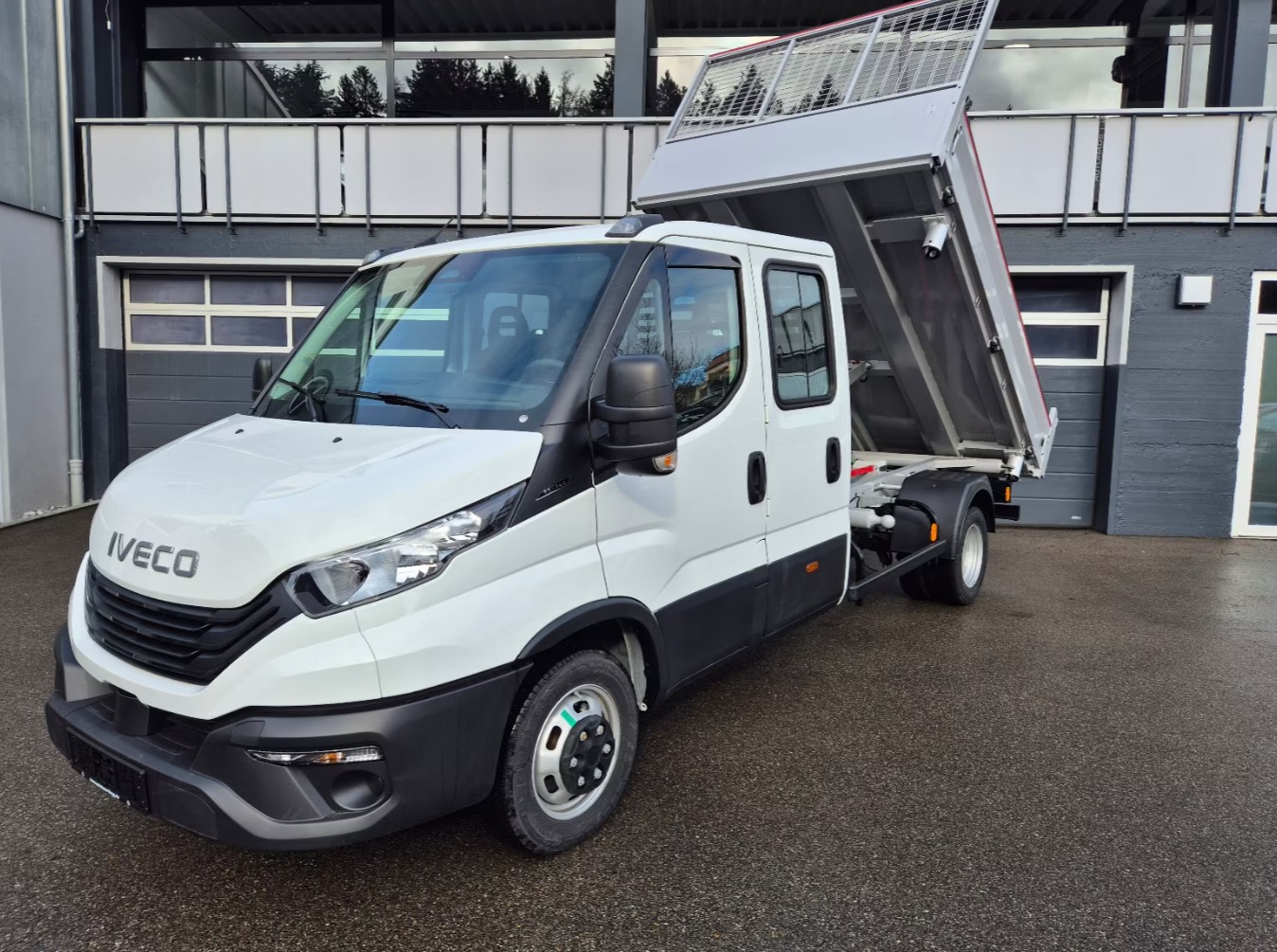 IVECO 35 C 14H D Drei-Seiten-Kipper mit AHK-image-1