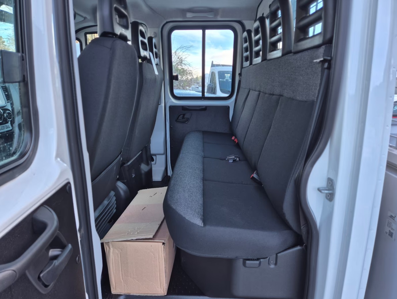 IVECO 35 C 14H D Drei-Seiten-Kipper mit AHK-image-13