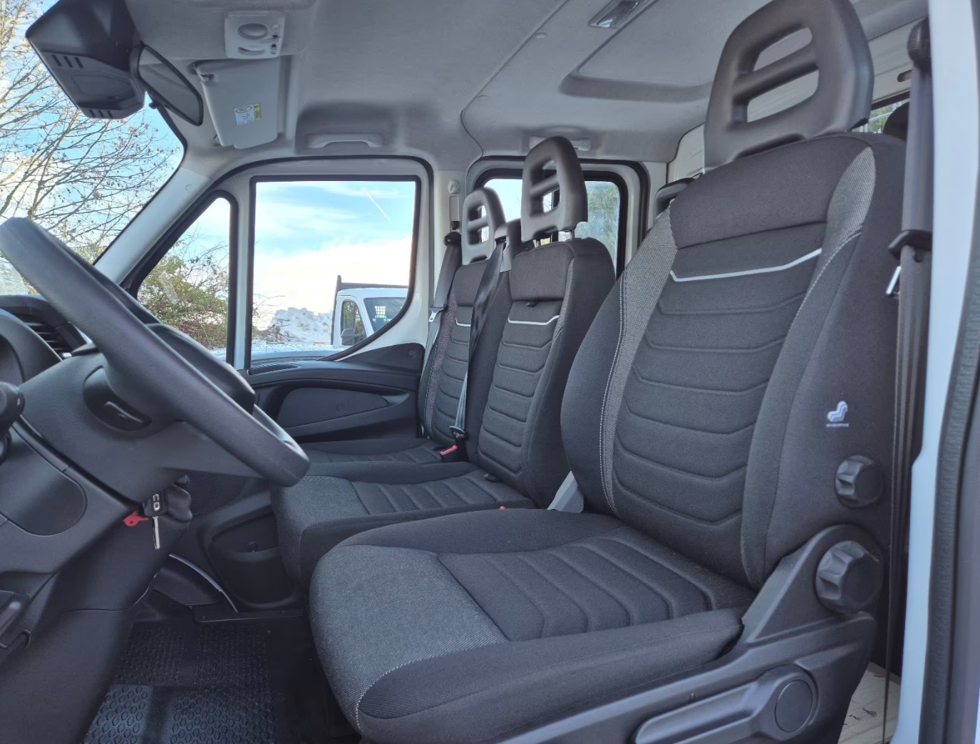 IVECO 35 C 14H D Drei-Seiten-Kipper mit AHK-image-12