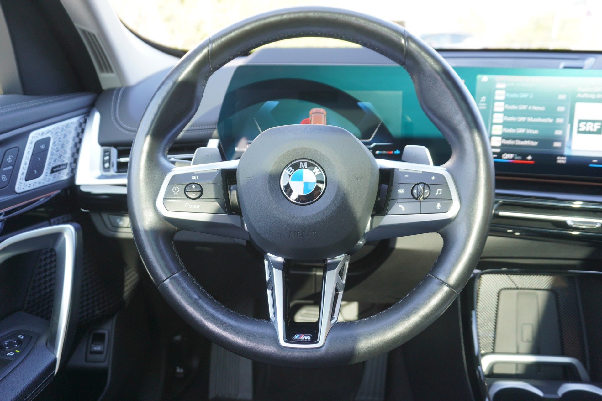 BMW X1 xDrive 23d 48V xLine-image-17