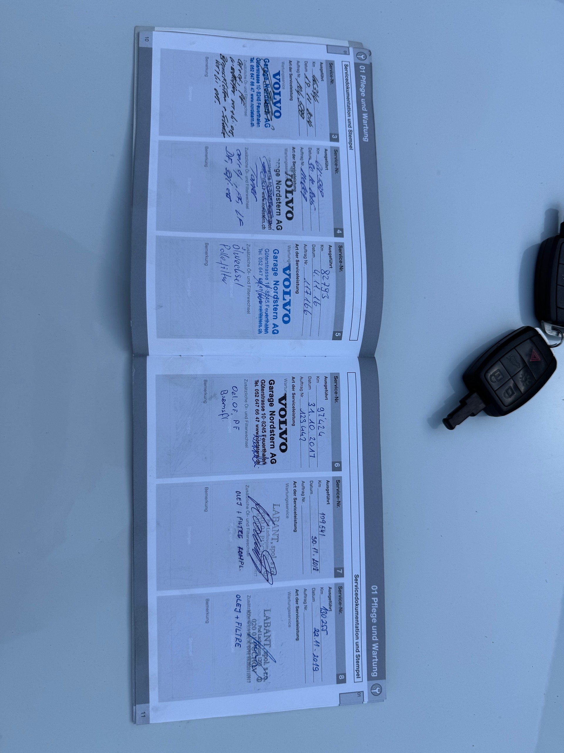 VOLVO C30 D3 R-Design Geartronic-image-14