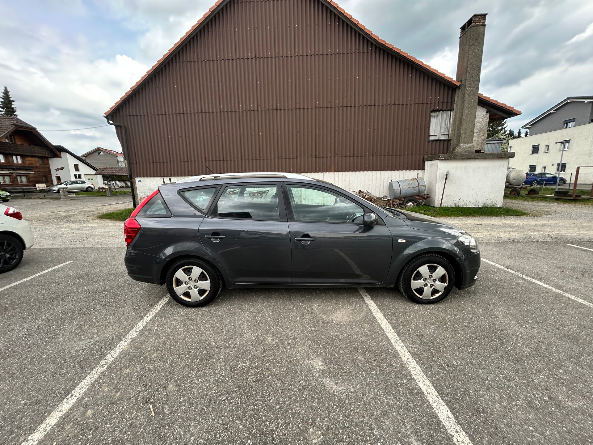 KIA Cee'd Sporty Wagon 1.6 CRDi _seven-image-8