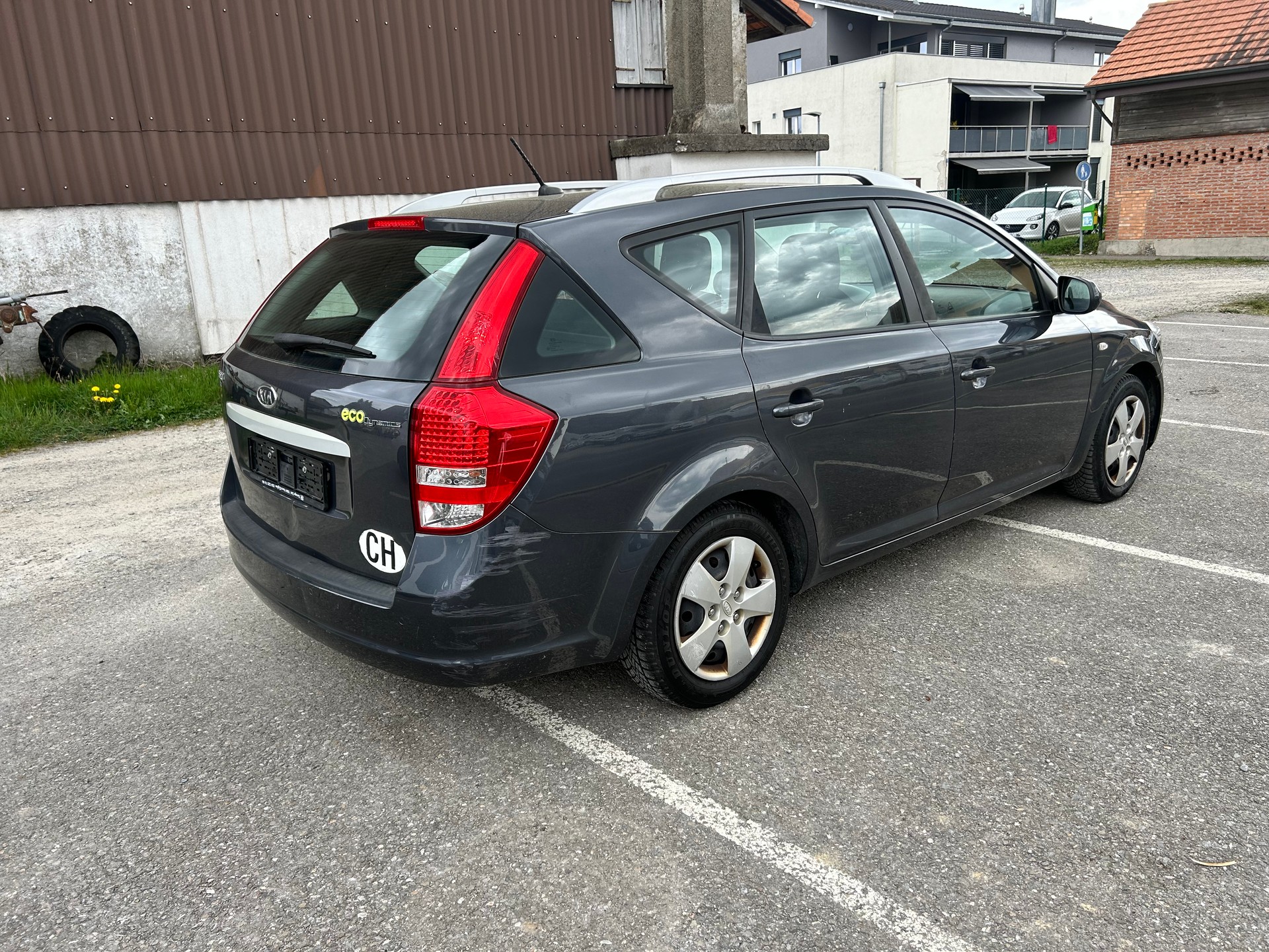 KIA Cee'd Sporty Wagon 1.6 CRDi _seven-image-4