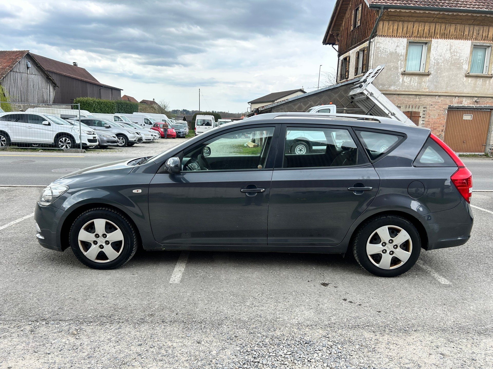 KIA Cee'd Sporty Wagon 1.6 CRDi _seven-image-3