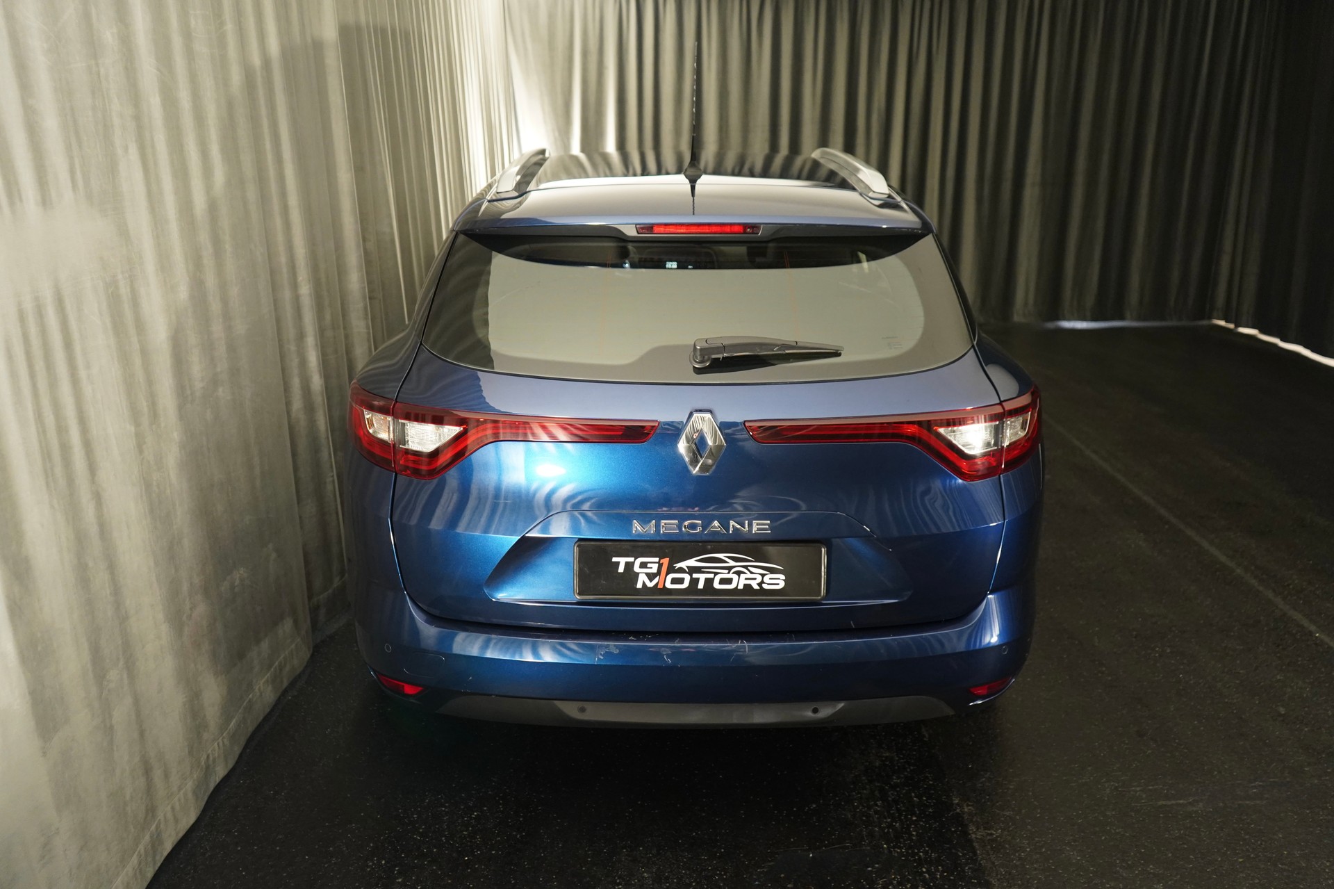 RENAULT Mégane Grandtour 1.2 16V Turbo Bose-image-3