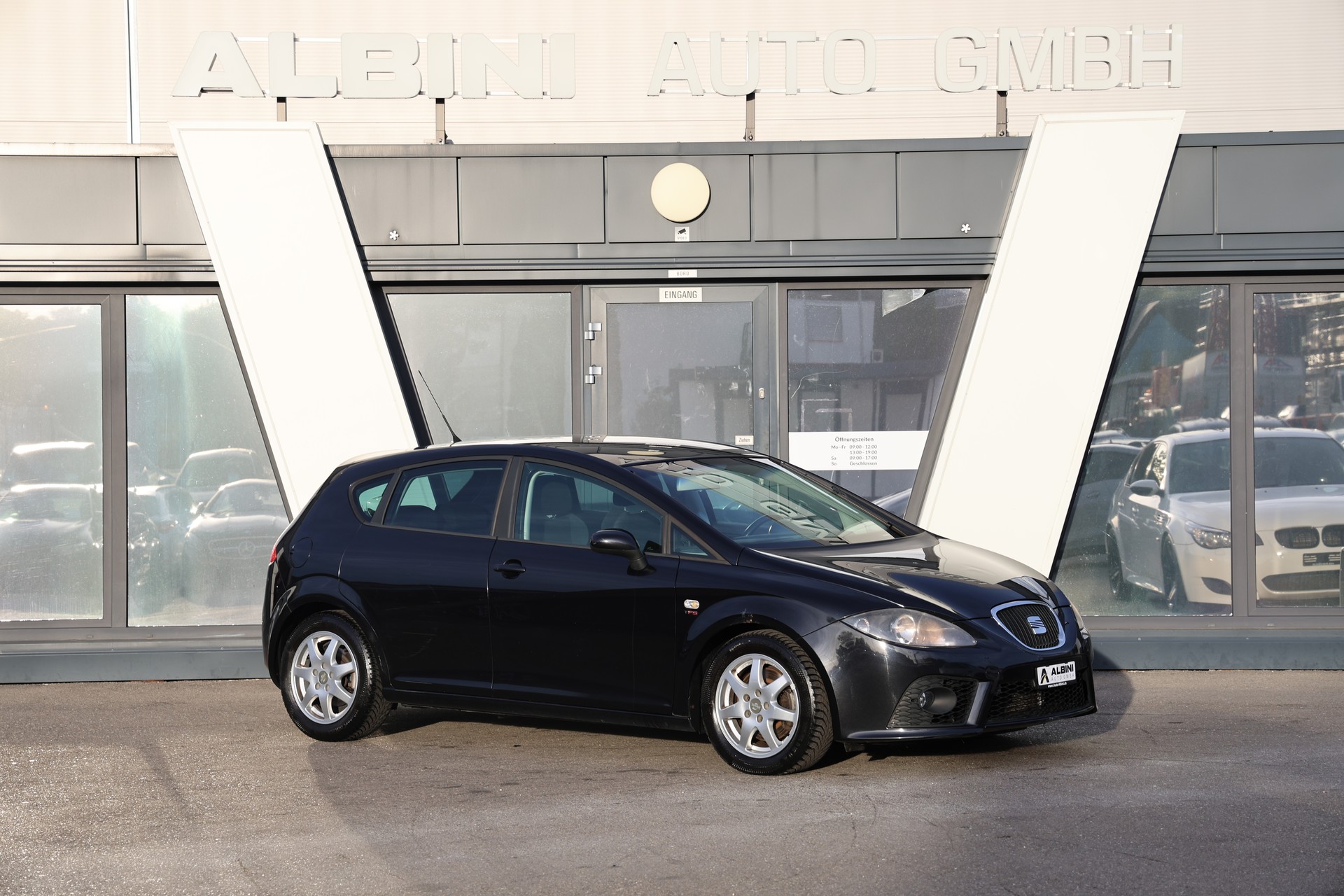 SEAT Leon 2.0 TSI FR !!Frisch ab MFK!!-image-1