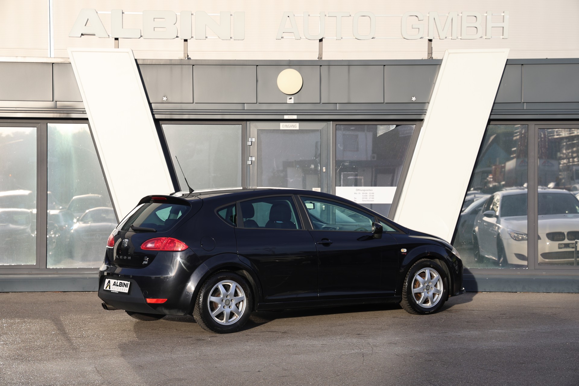 SEAT Leon 2.0 TSI FR !!Frisch ab MFK!!-image-2