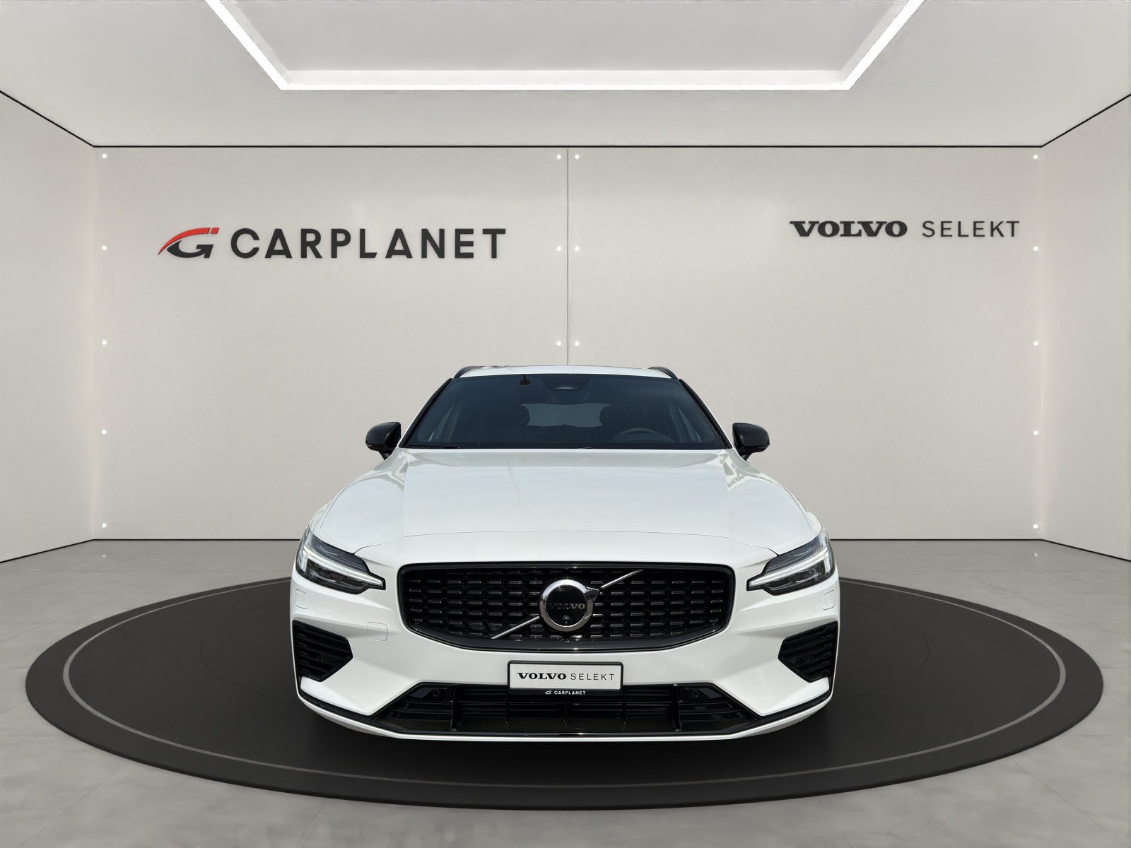 VOLVO V60 2.0 T8 TE Ultra Dark eAWD-image-4