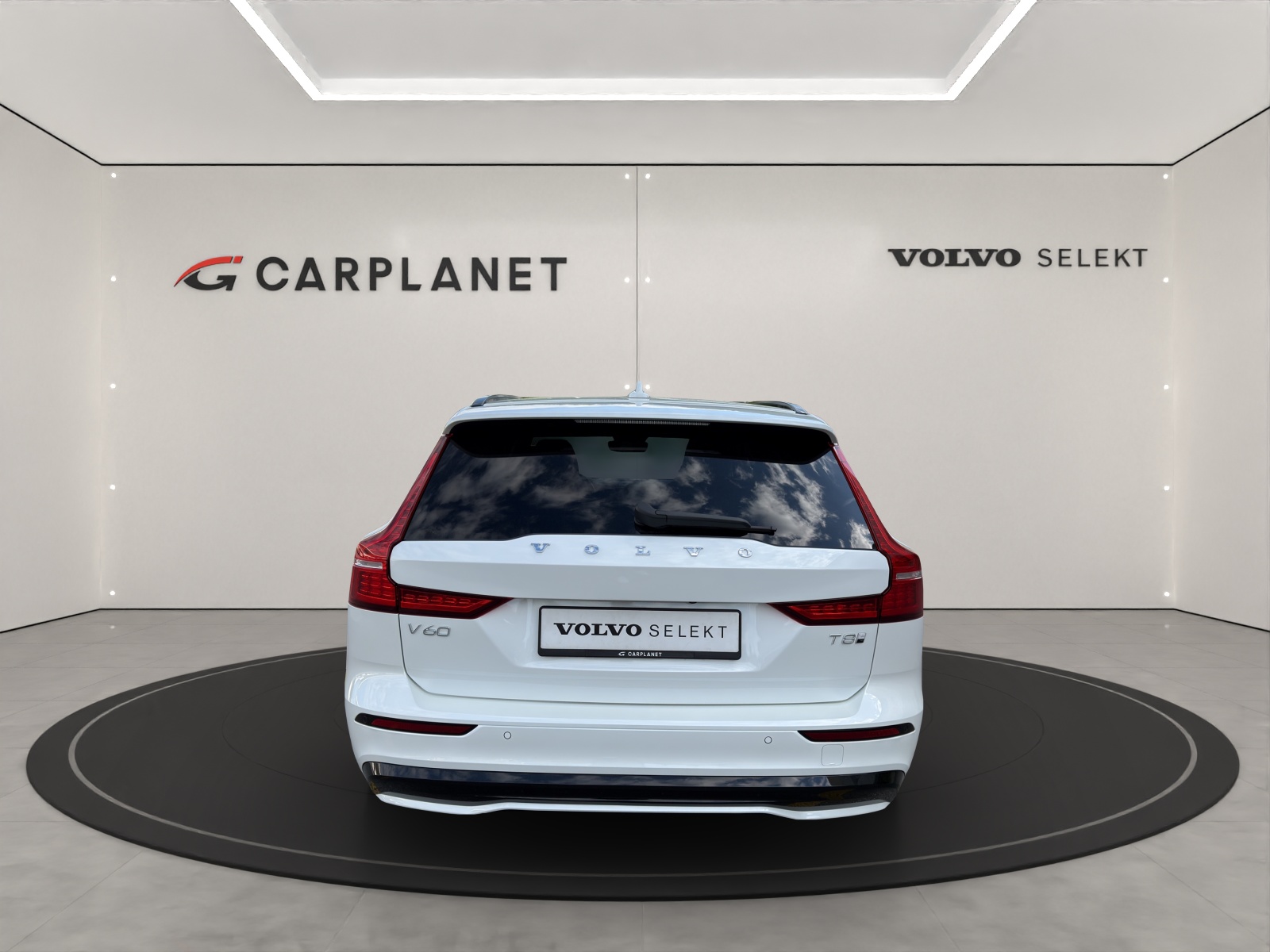 VOLVO V60 2.0 T8 TE Ultra Dark eAWD-image-3