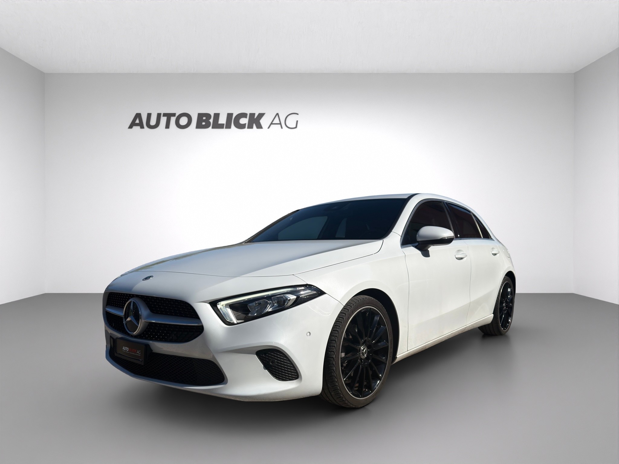 MERCEDES-BENZ A 180 Urban — slika 5