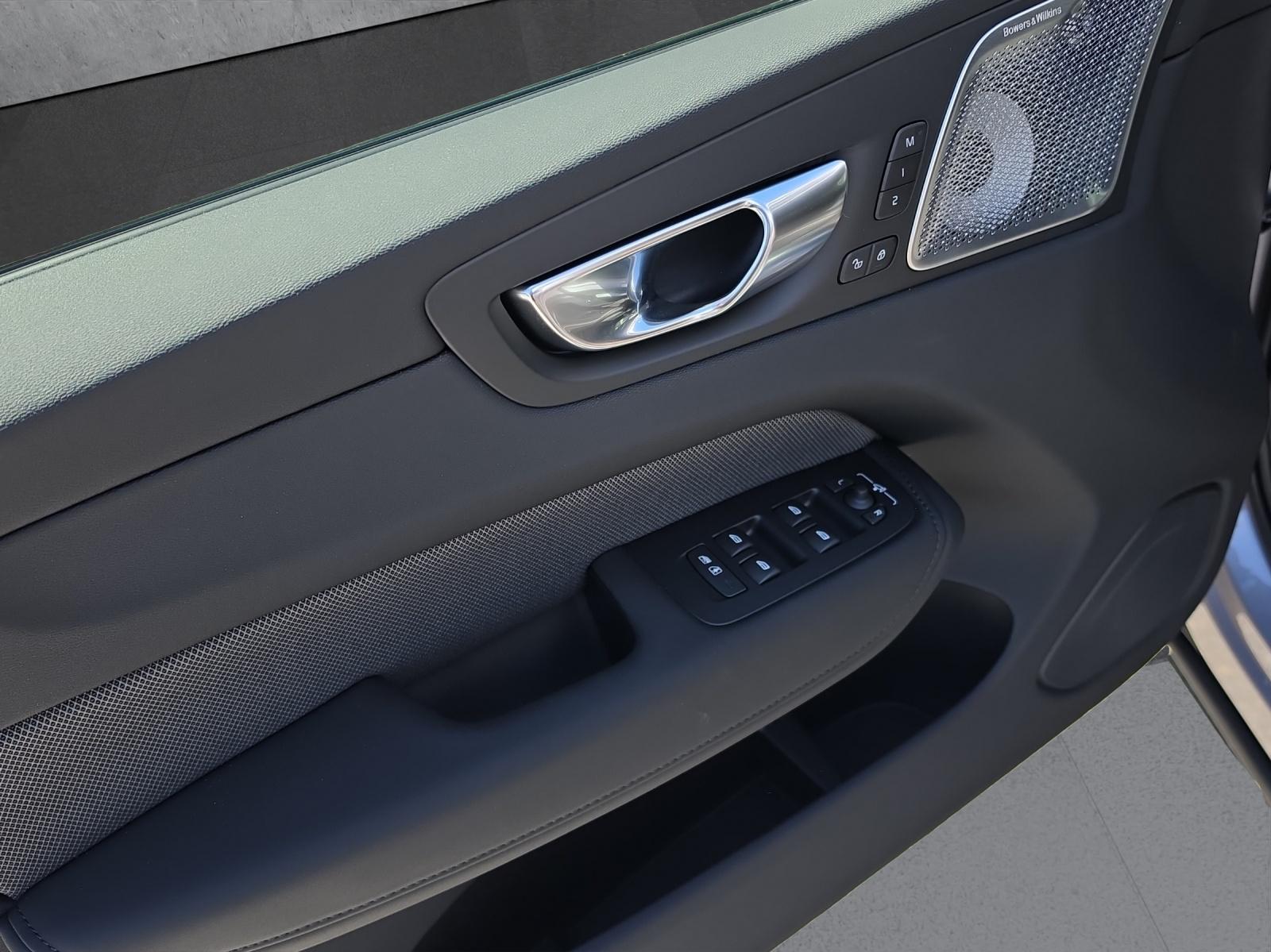 VOLVO XC60 T8 eAWD PluginHybrid Polestar Geartronic-image-14