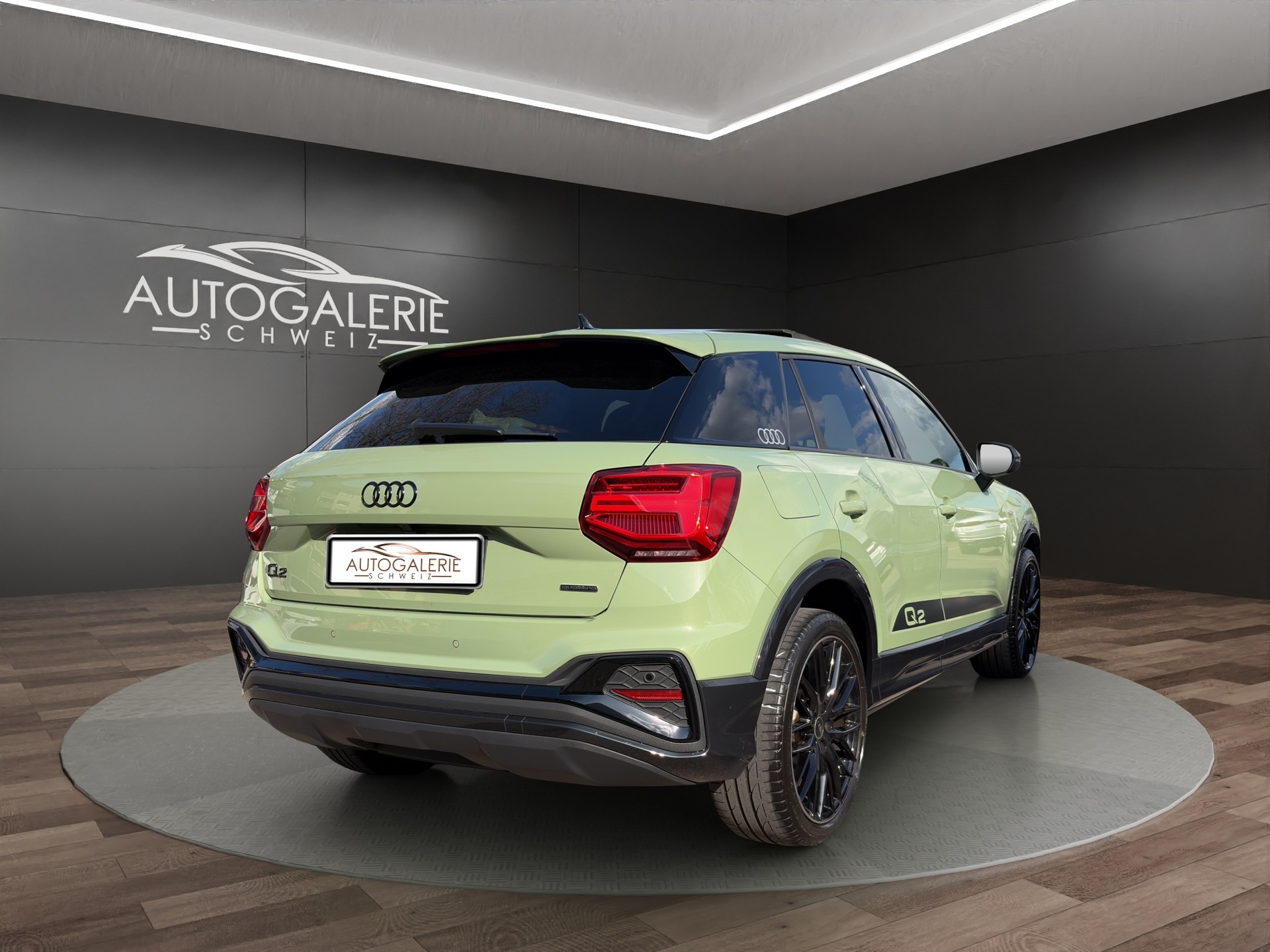 AUDI Q2 40 TFSI S line quattro "EDITION ONE" | CH | APPLE GREEN | Panorama | Assistenz |-image-4