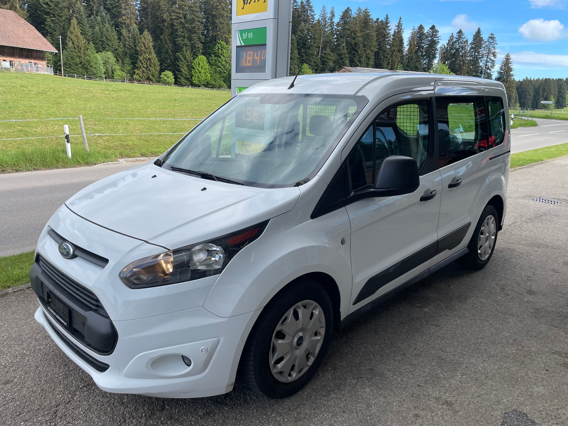 FORD Transit Connect Van T200 1.5 TDCi Trend-image-1