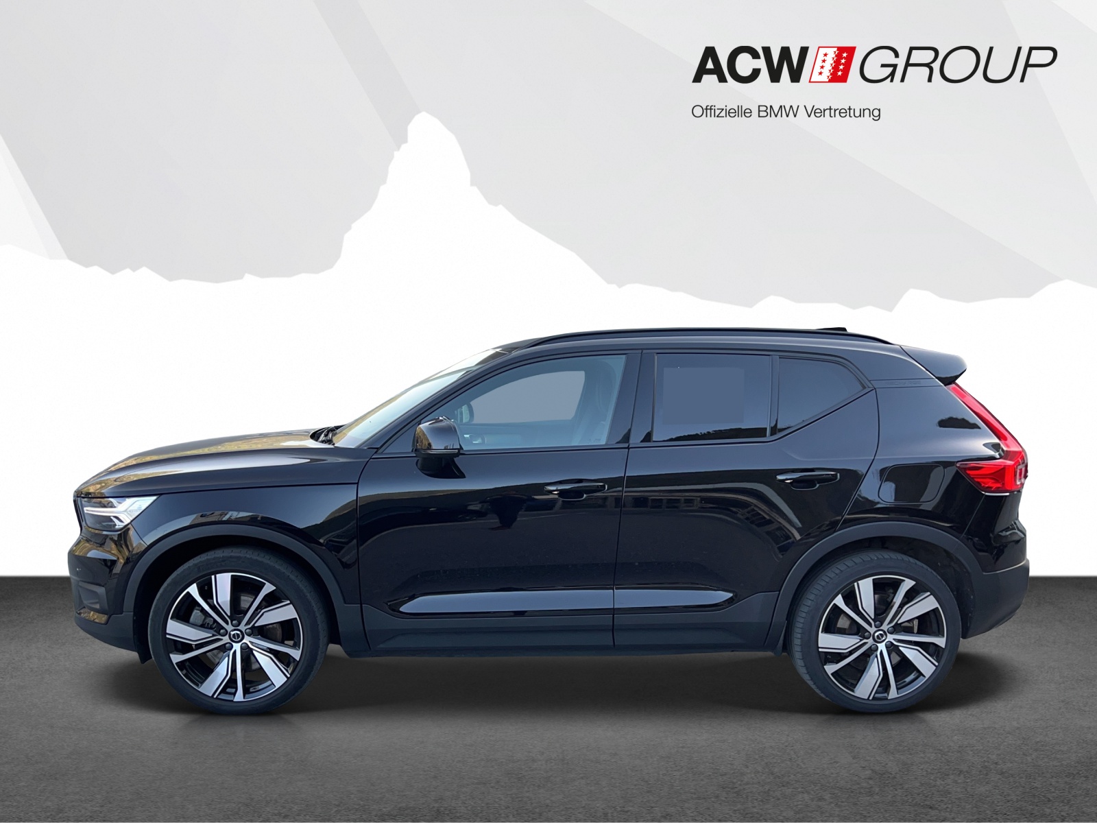 VOLVO XC40 P8 Twin R-Design AWD-image-1