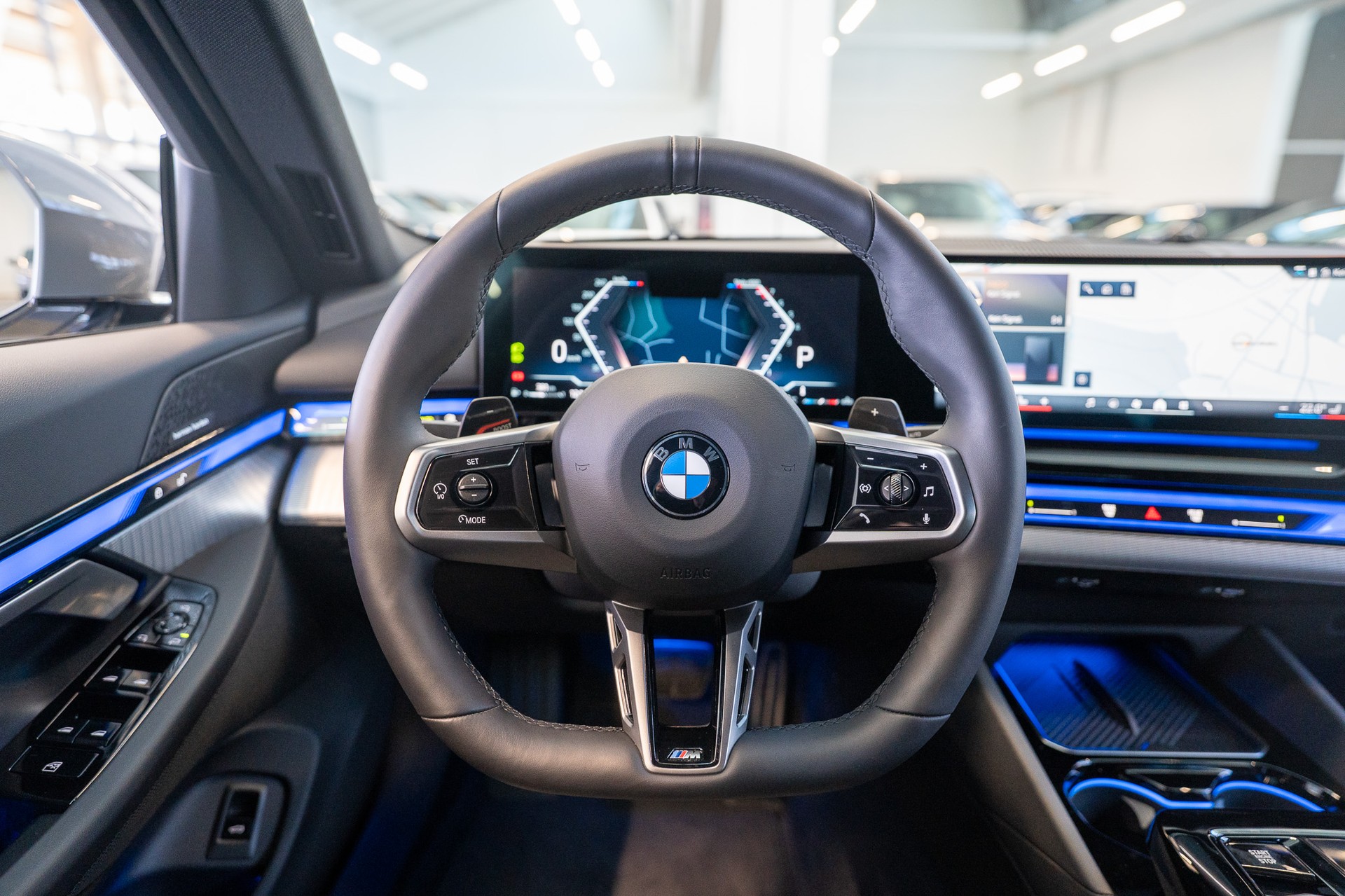 BMW 520i M Sport / Rückfahrkamera / Harman/Kardon / el.Sitze-image-17