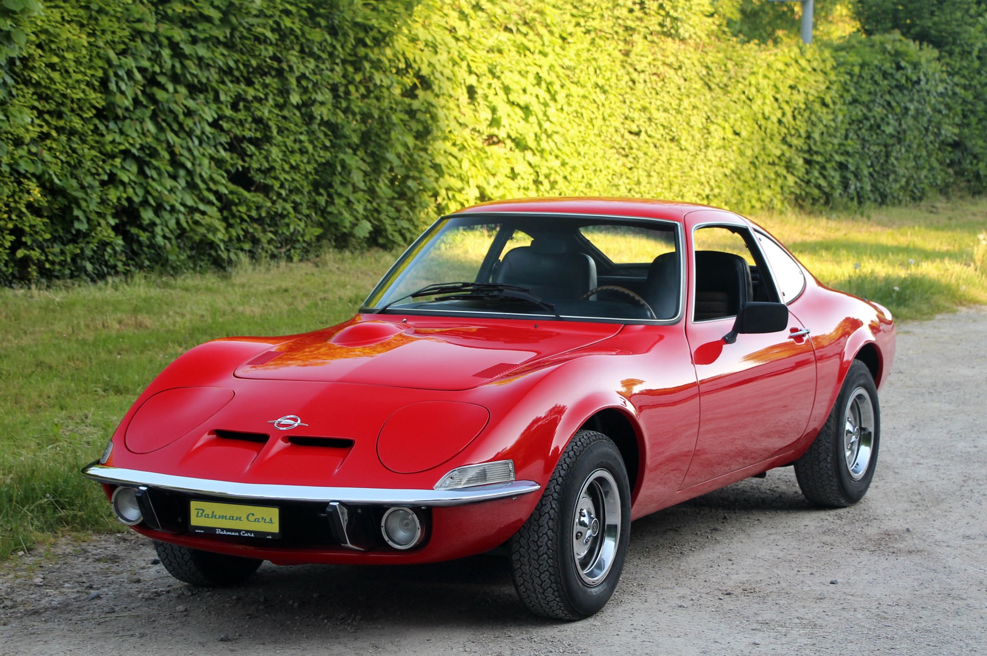 OPEL GT 1900-image-17