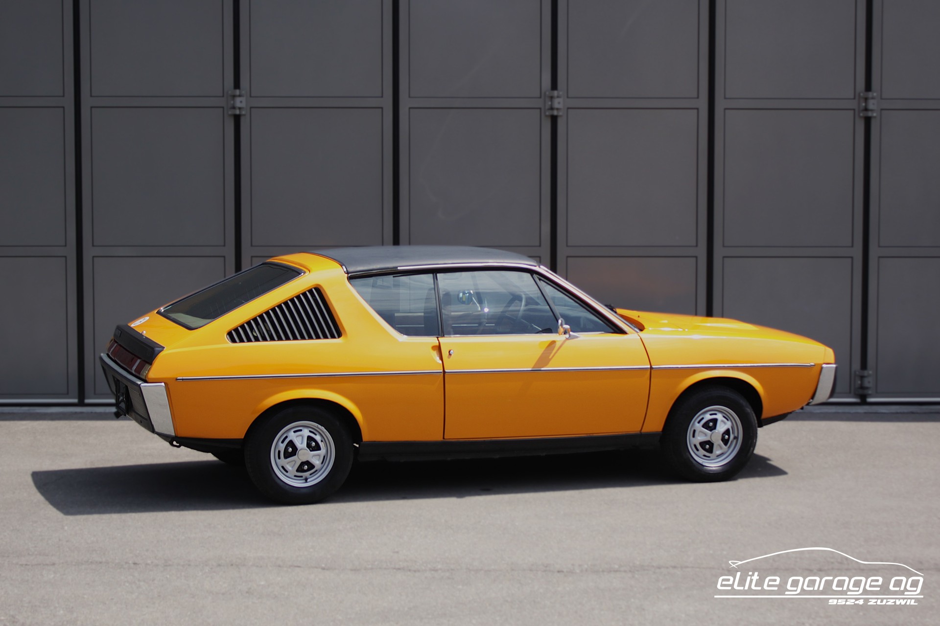 RENAULT R17-image-2