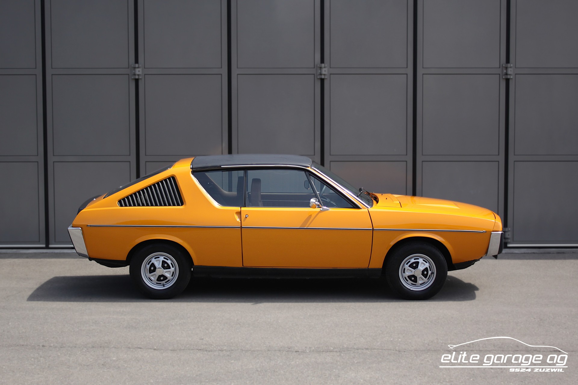 RENAULT R17-image-1