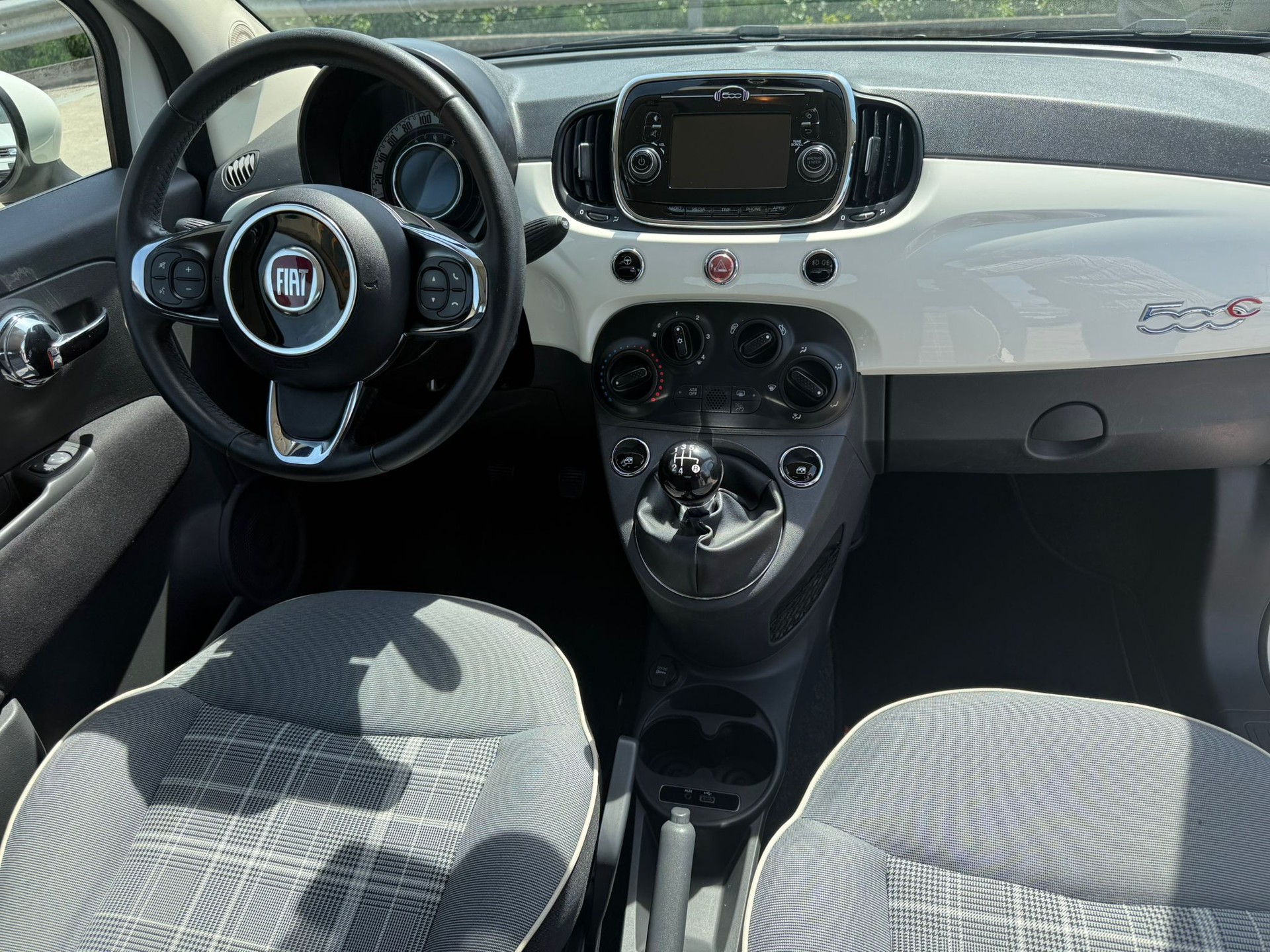 FIAT 500 1.2 Lounge-image-9