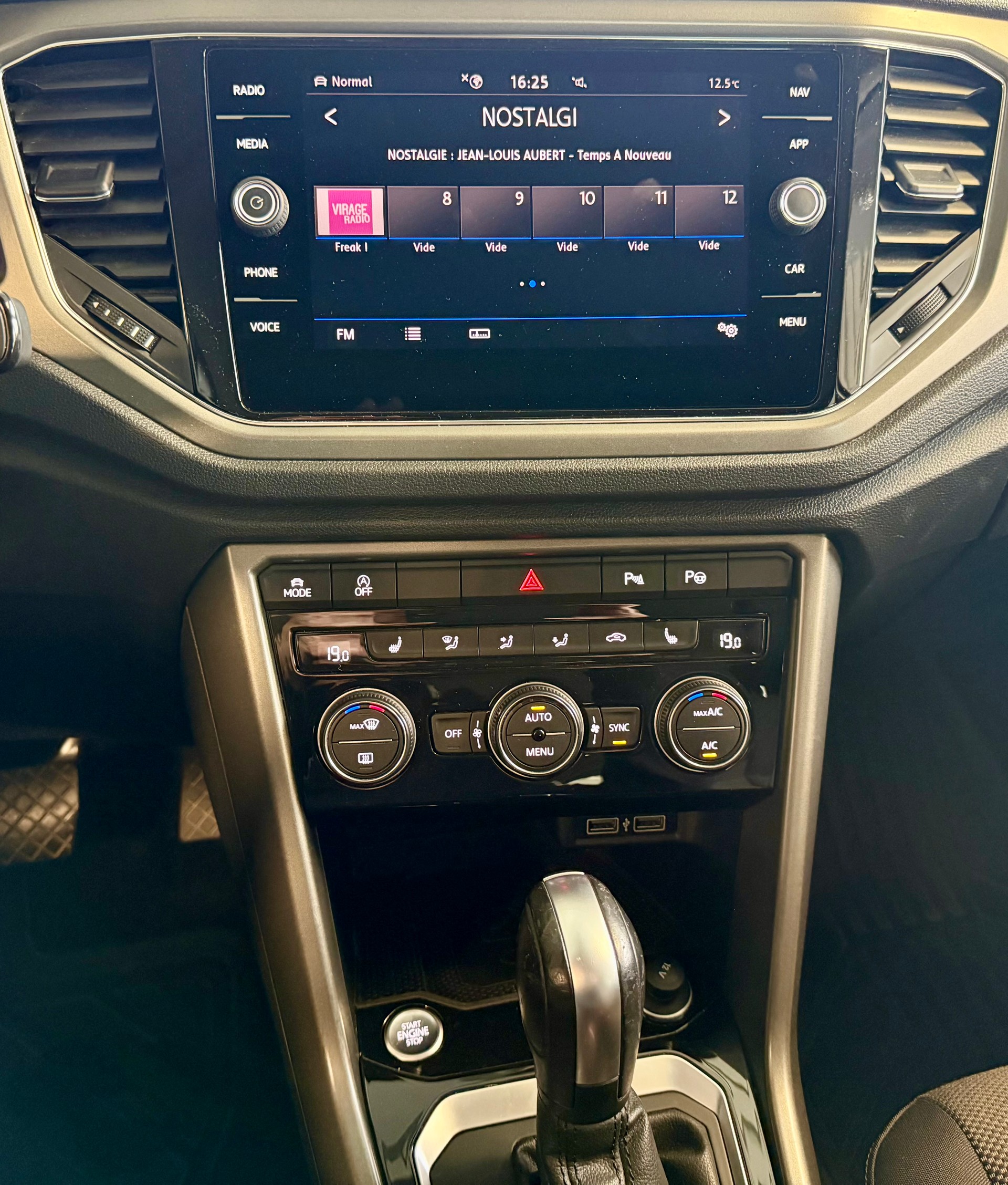 VW T-Roc 1.5 TSI EVO Advance DSG-image-16