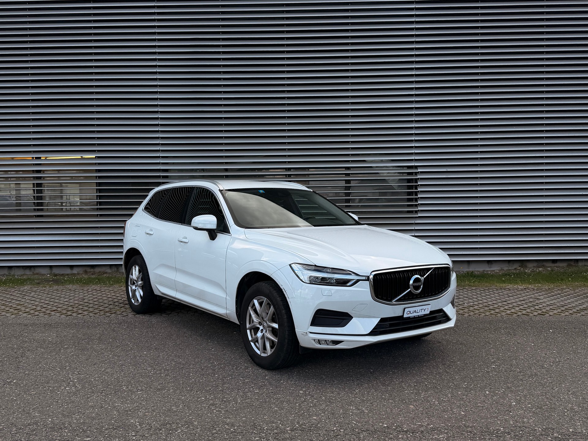 VOLVO XC60 B4 Diesel Mild Hybrid AWD Inscription Geartronic