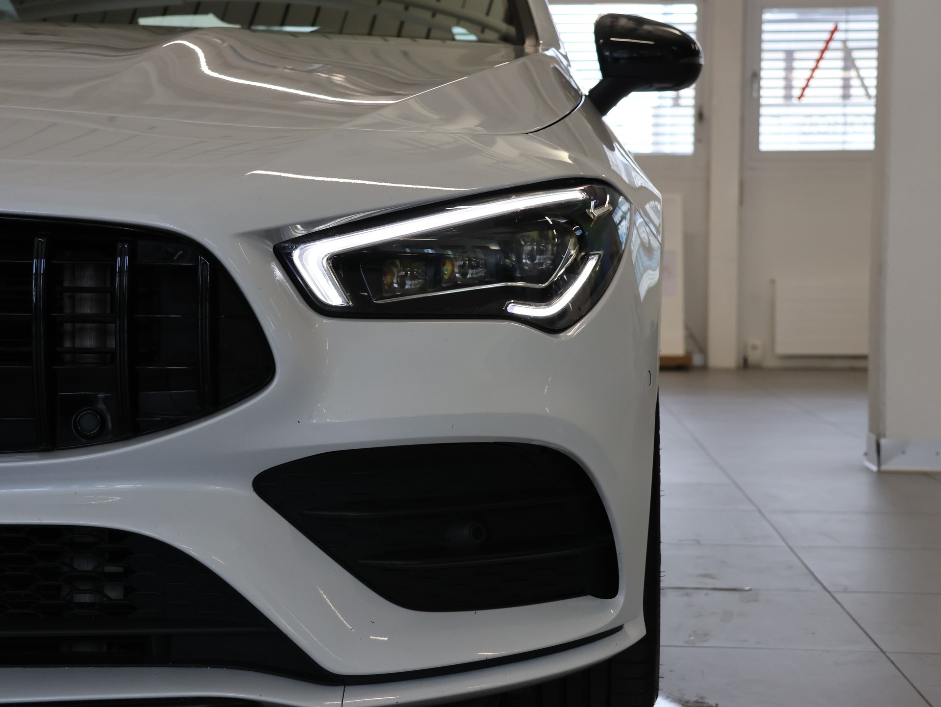 MERCEDES-BENZ CLA 250 4Matic AMG Line 7G-DCT *Panorama* *Burmester* *360 Kamera*-image-8