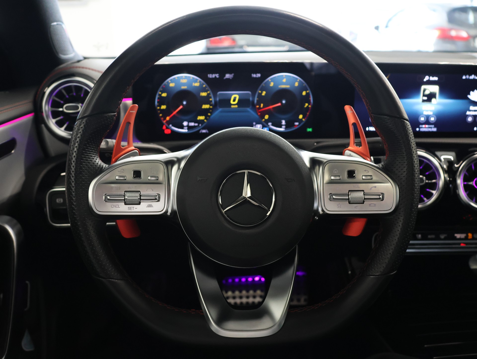 MERCEDES-BENZ CLA 250 4Matic AMG Line 7G-DCT *Panorama* *Burmester* *360 Kamera*-image-20